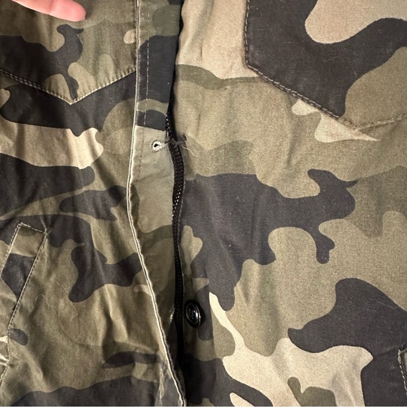 GH Bass & Co Camouflage Lightweight Jacket - Picture 14 of 14